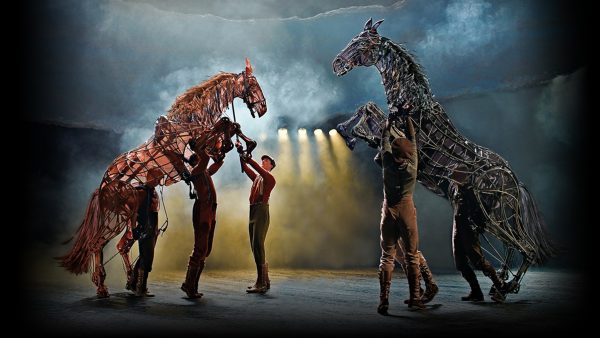 War Horse Review – National Theatre